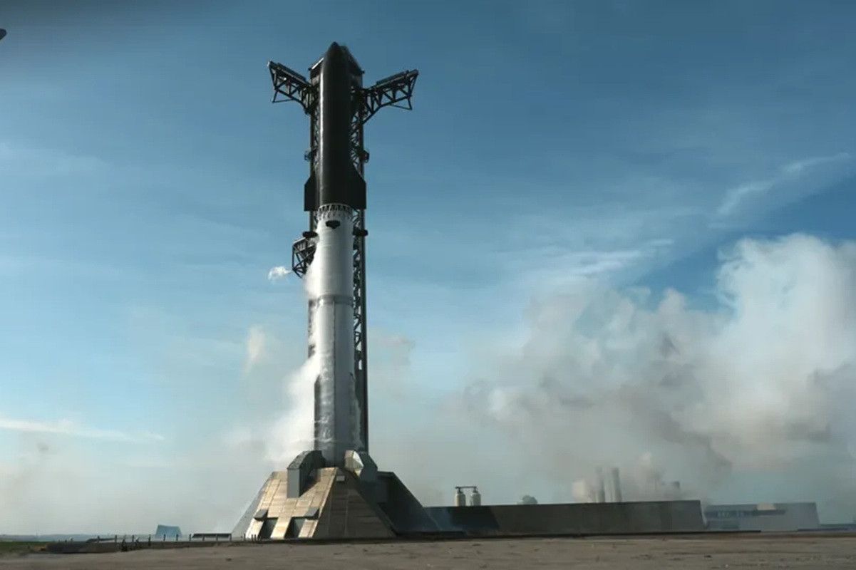 Sự cố hủy phóng Starship 13 kéo tụt cổ phiếu SpaceX xuống dưới giá IPO