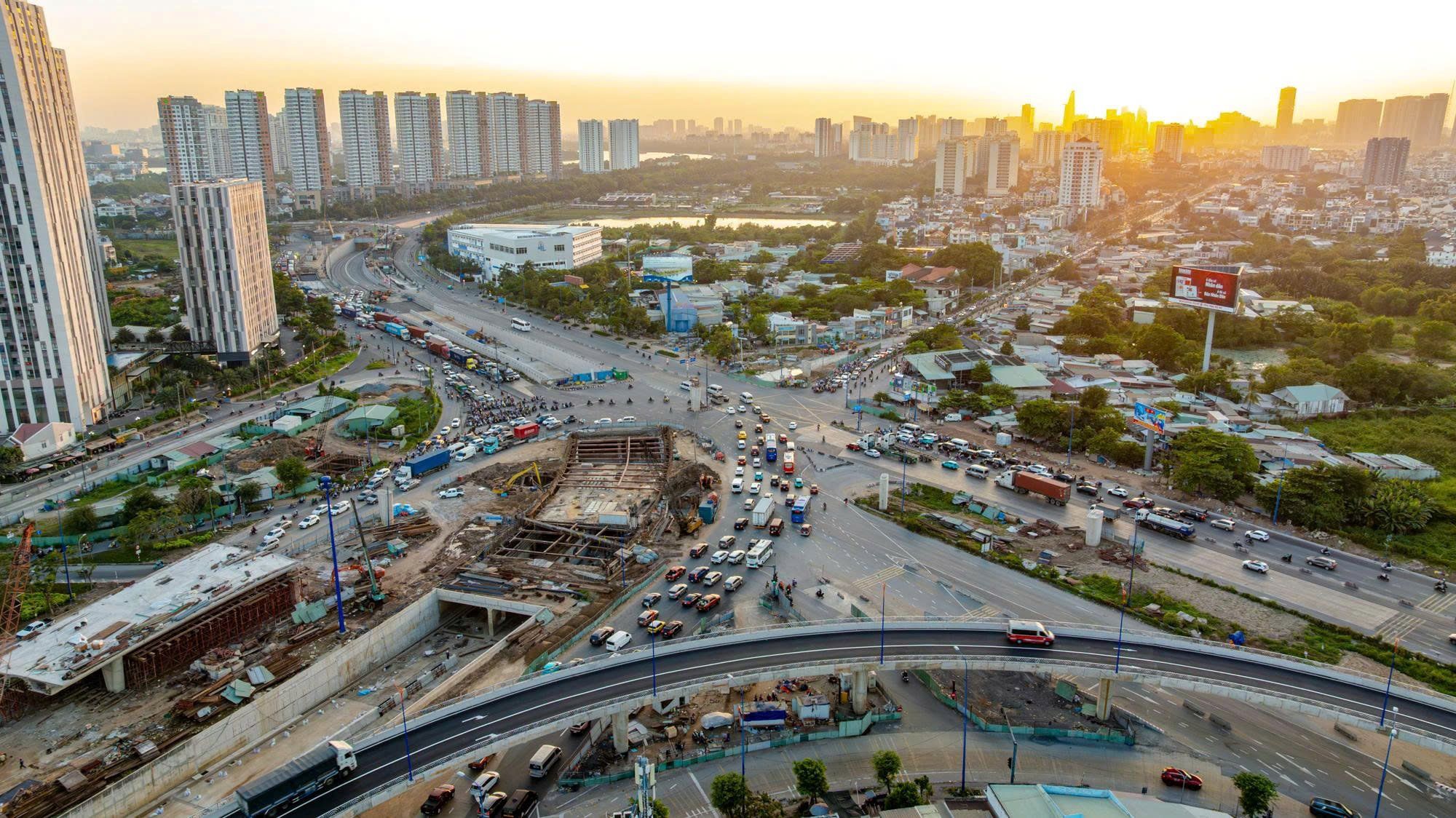 Thành phố giàu nhất Việt Nam đang làm siêu nút giao 3 tầng với 6 cầu vượt, 2 hầm chui, sẽ hoàn thành vào năm 2027