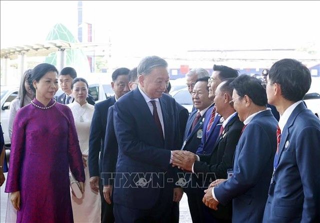 Tổng Bí thư, Chủ tịch nước Tô Lâm gặp gỡ cộng đồng người Việt tại Thái Lan