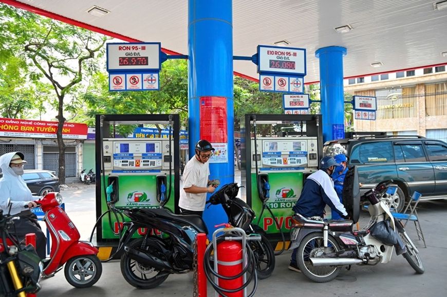 Giá xăng dầu hôm nay 30/6: Thị trường dầu thế giới đi lên, giá xăng trong nước vẫn dưới 20.000 đồng/lít
