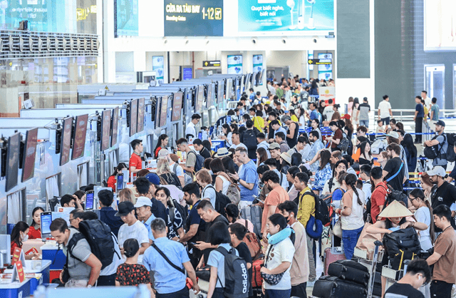Khách qua sân bay tăng gần 18% trong 4 tháng đầu năm 2026, vượt 46 triệu lượt