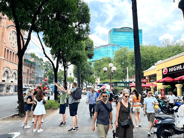 Du lịch TP. Hồ Chí Minh đạt doanh thu 8,7 nghìn tỷ đồng trong kỳ nghỉ 9 ngày, đón gần 1,7 triệu lượt khách