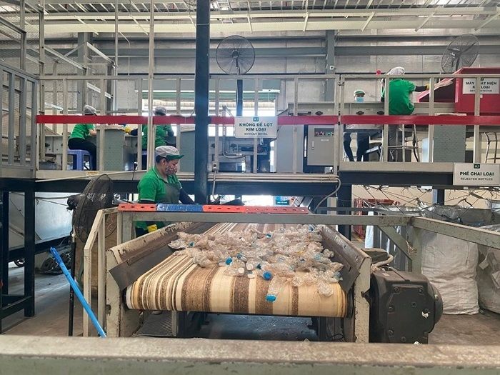 Mandatory recycling rates specified for packaging and products