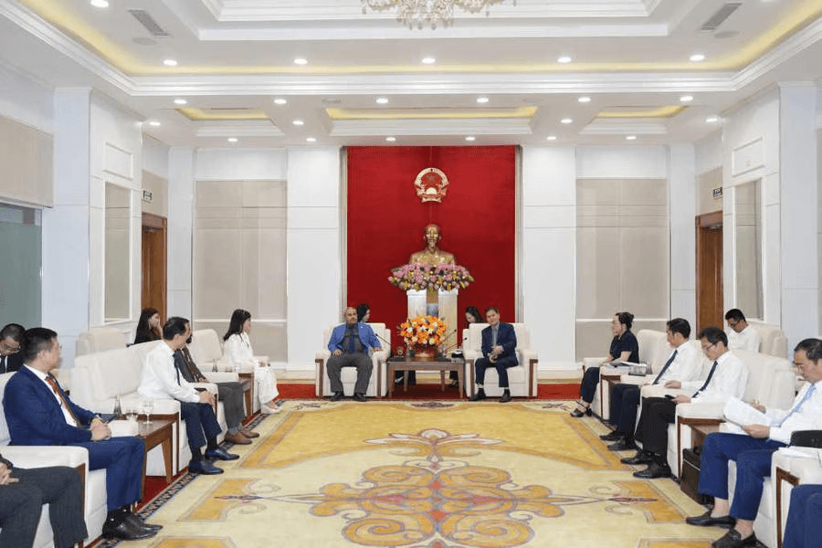 Doanh nghiệp Ả Rập muốn đầu tư siêu đô thị công nghệ cao và khu công nghiệp Halal tại Quảng Ninh, Hưng Yên