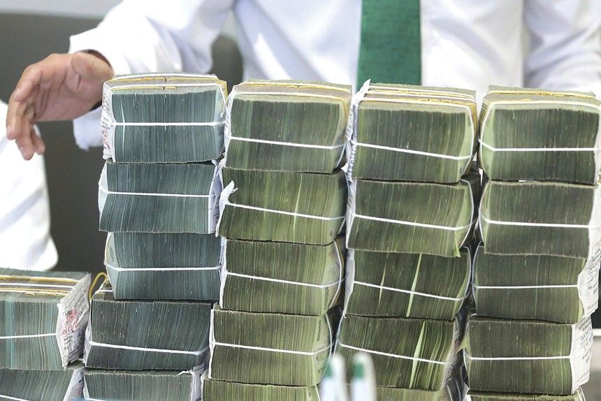 Cổ phiếu ngân hàng phân hóa dưới áp lực NIM