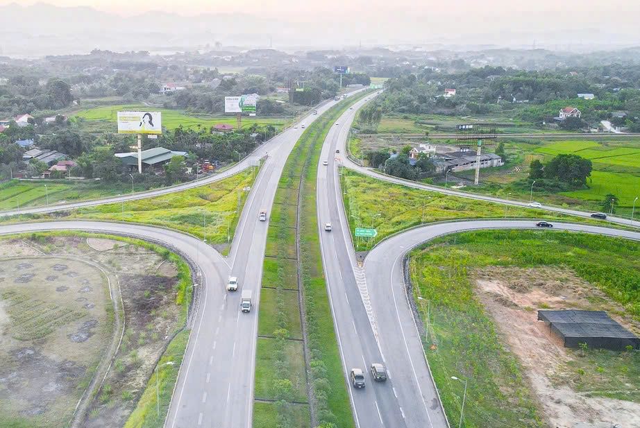 "Đề xuất bàn giao cao tốc Hà Nội - Thái Nguyên cho địa phương để mở rộng đầu tư"