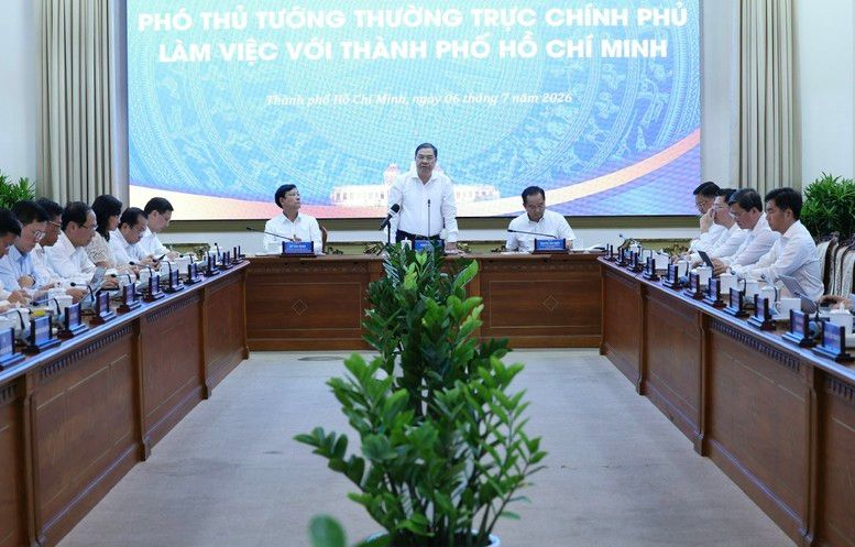 Ho Chi Minh City targets over 10% GRDP growth in 2026, prioritizing public investment disbursement