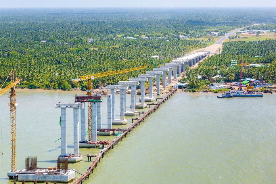 Cầu Đại Ngãi 1: cầu dây văng lớn thứ hai Việt Nam tăng tốc vượt tiến độ