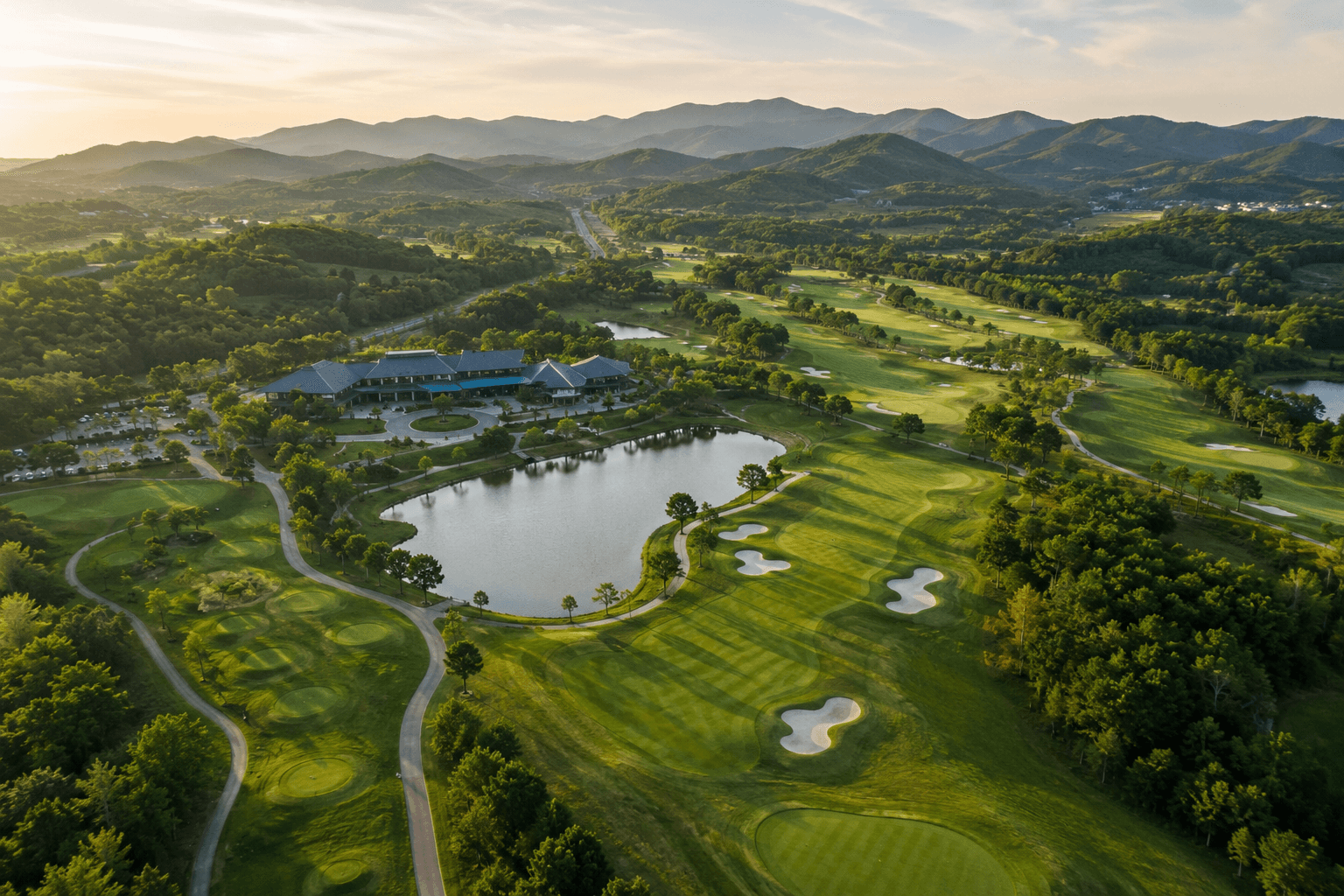 Phú Thọ chuyển đổi 70 ha đất rừng làm sân golf gần nghìn tỷ đồng