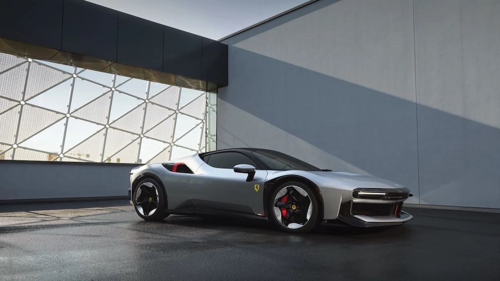 Khách hàng Mỹ đặt Ferrari làm riêng siêu xe độc bản, gần 1.000 mã lực