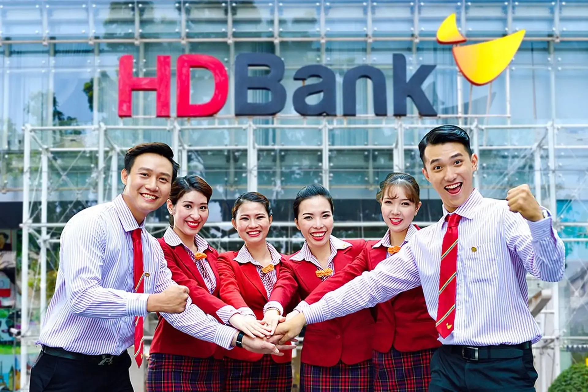 Khối ngoại mua ròng gần 360 tỷ đồng cổ phiếu HDB từ đầu tháng 7/2026