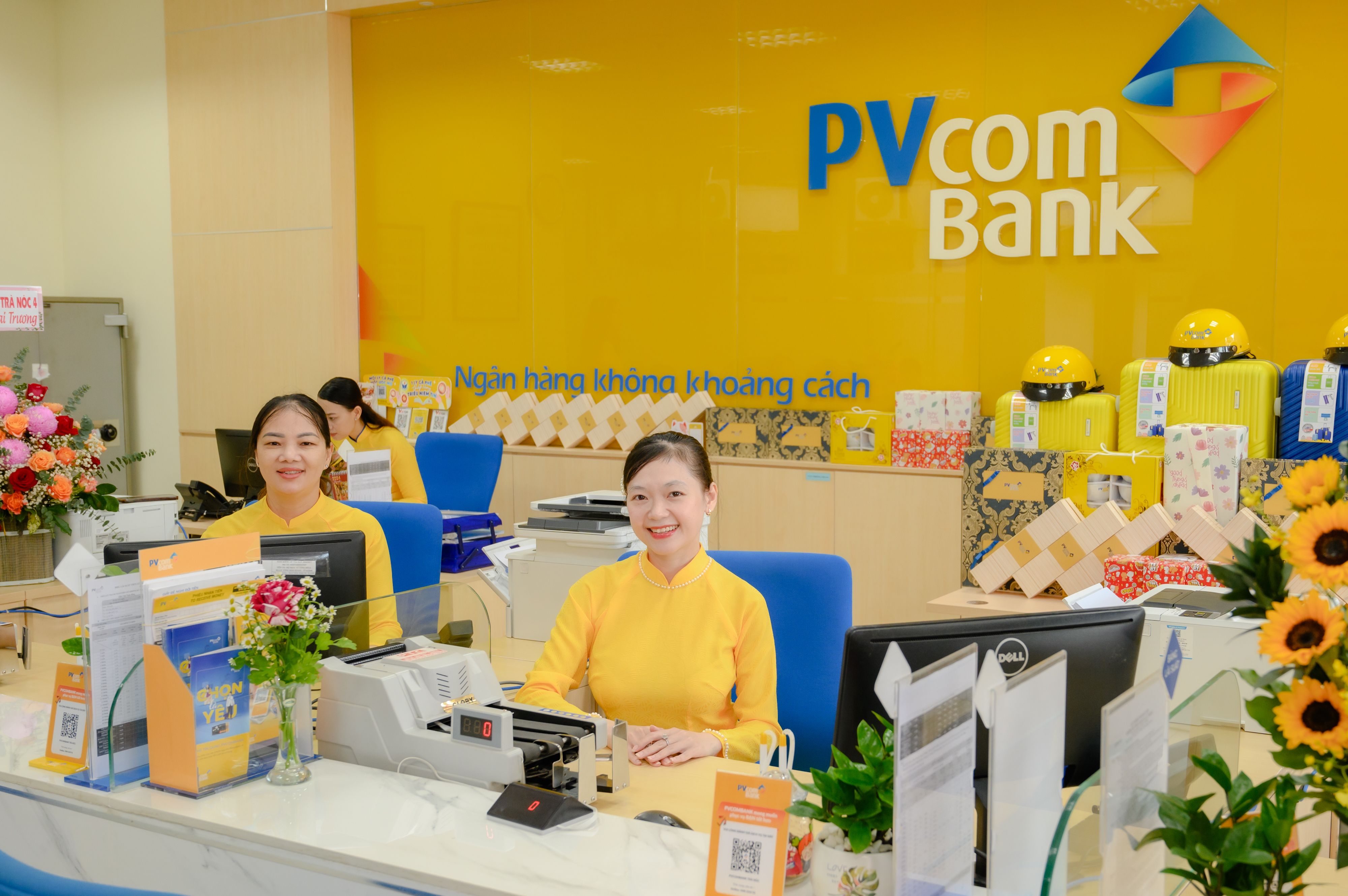PVcomBank .jpg