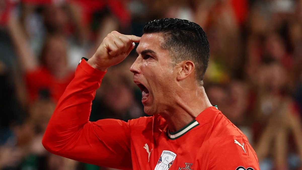 Khoảnh khắc Ronaldo gào thét sau bàn thua quyết định