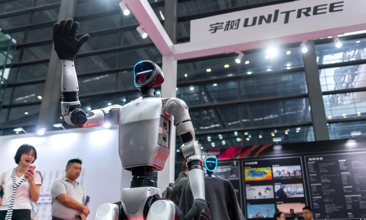 Cổ phiếu hãng robot hình người Unitree Robotics giảm gần 38% chỉ sau 2 phiên lên sàn