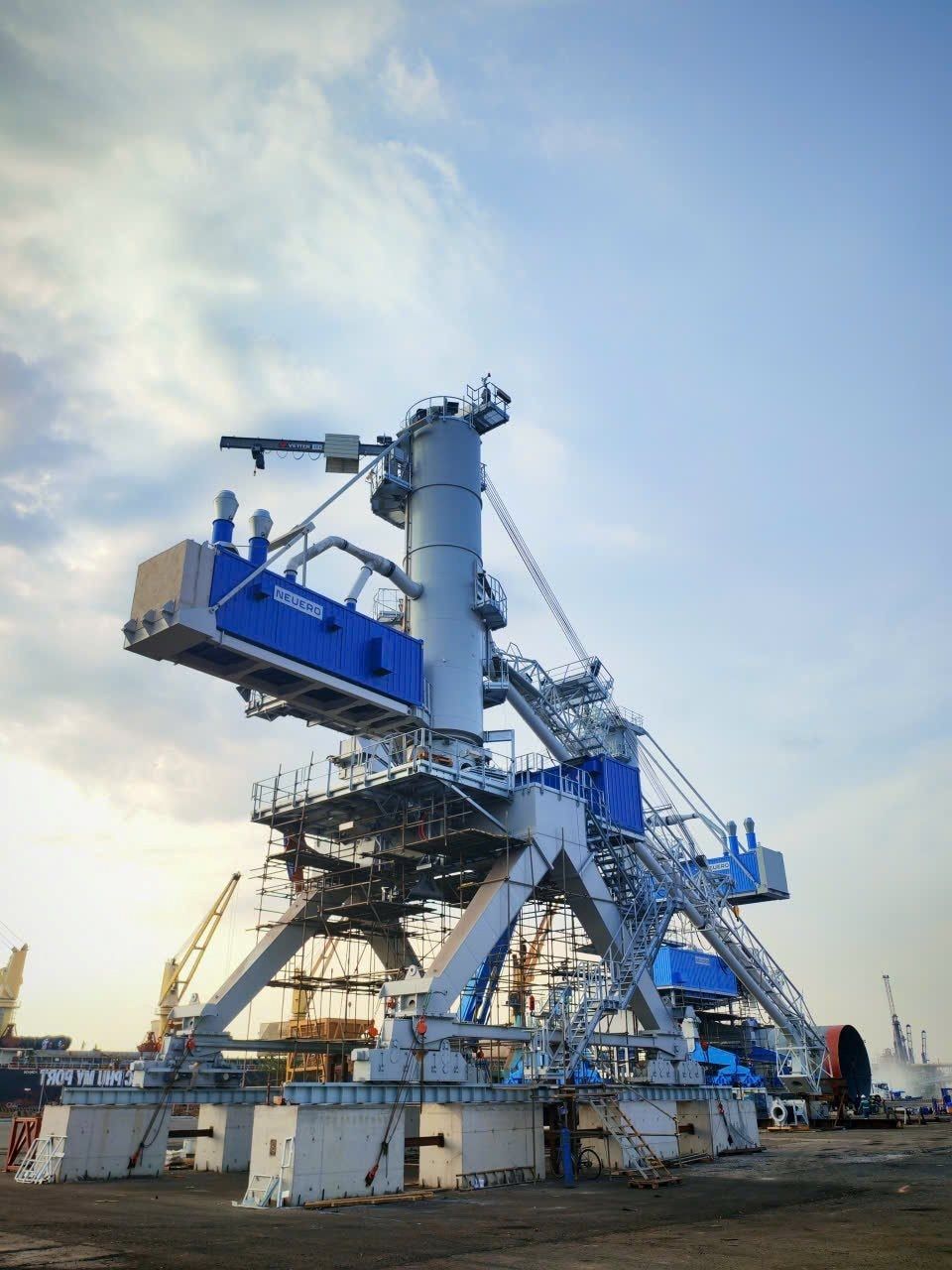 Vietnam-made Flexiport F800, a 320-ton port-handling device, shipped to Japan