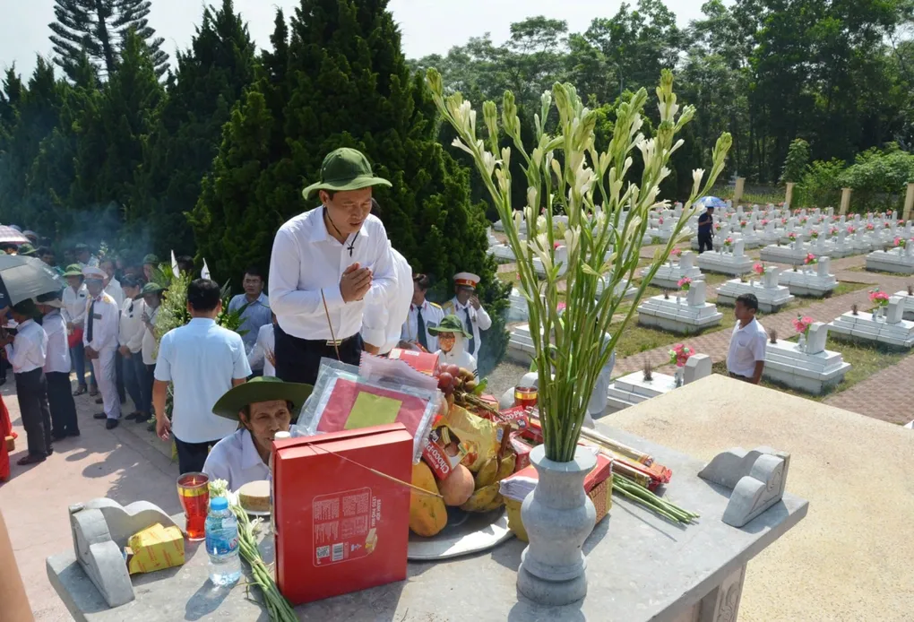 Liệt sĩ 'trở về' sau cuộc tìm kiếm của ba thế hệ