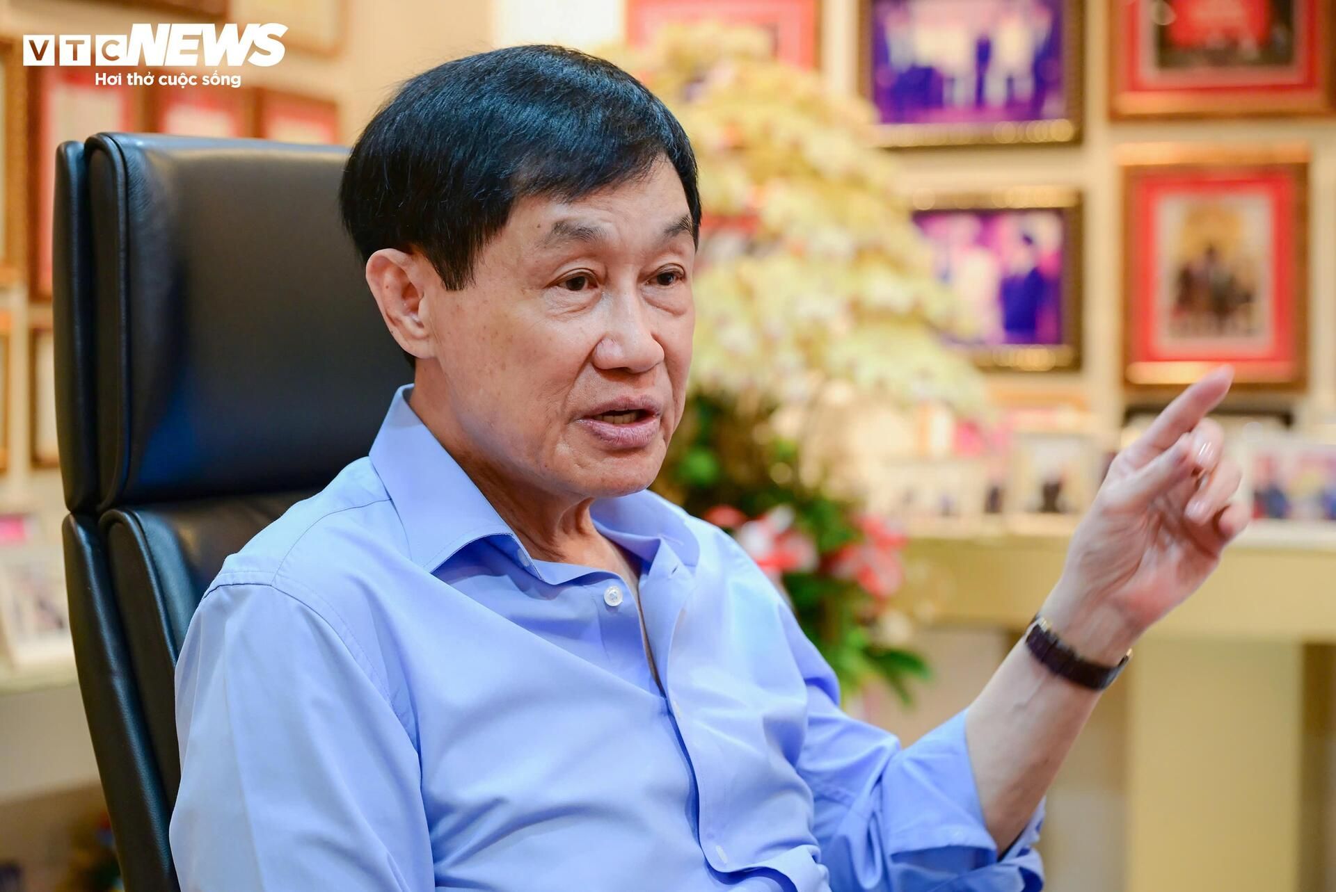 Johnathan Hạnh Nguyễn: From Abroad to Vietnam, Building Businesses and Investing in the Economy