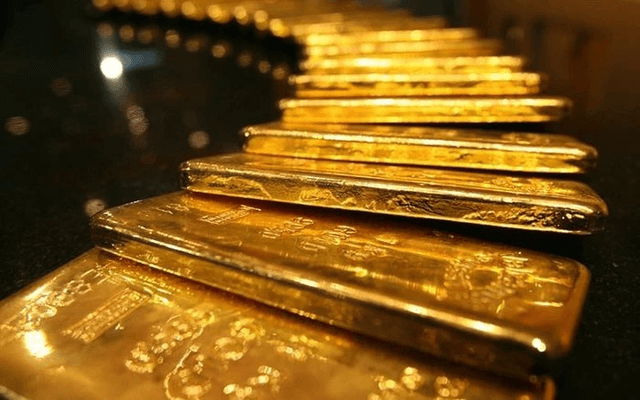 World's largest gold ETF sells for a second consecutive day, silver ETF also unloads holdings