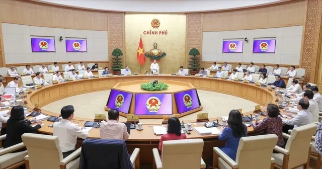 Thủ tướng Lê Minh Hưng chỉ đạo đẩy nhanh giải ngân vốn đầu tư công và quản lý tín dụng linh hoạt
