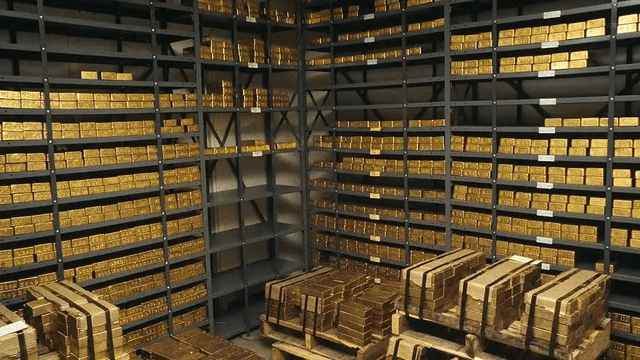 SPDR Gold Trust, quỹ vàng lớn nhất thế giới, đã bán 35 tấn vàng trong 4 tháng đầu năm 2026.