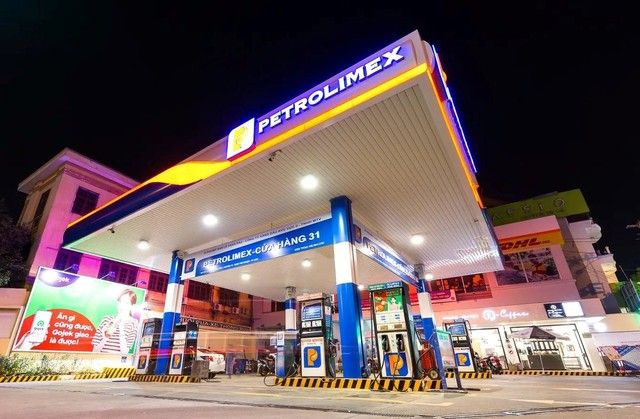 Petrolimex giải trình số lỗ 660 tỷ đồng: Mua nguồn cung cấp tức thời ở mức giá gấp ba lần và tồn kho ở mức 1,3 lần mức tối thiểu theo quy định