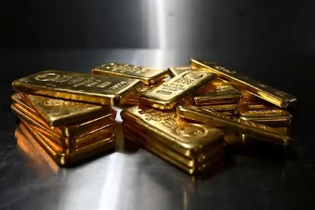 Gold and stocks rise as US and Iran reach a peace framework and Hormuz Strait reopens