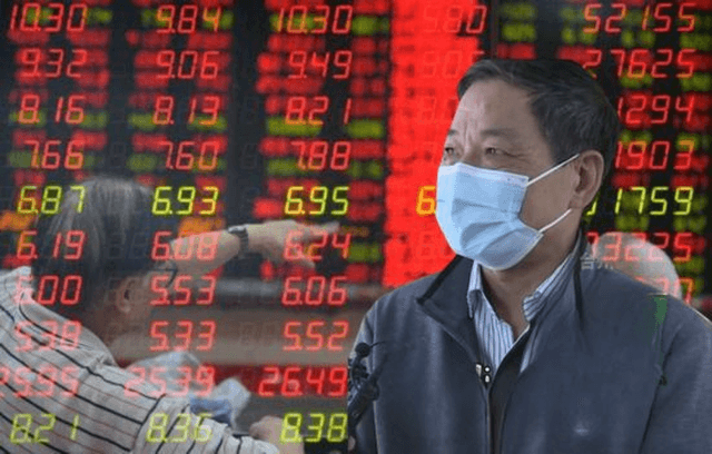Chinese farmer turns 10,000 yuan into about 1.75 billion dong over 15 years after forgetting stock account; broker travels to village to share good news