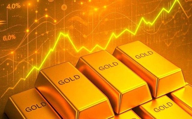 Gold prices fall sharply after key information as SPDR Gold Trust maintains holdings at 1,012 tonnes