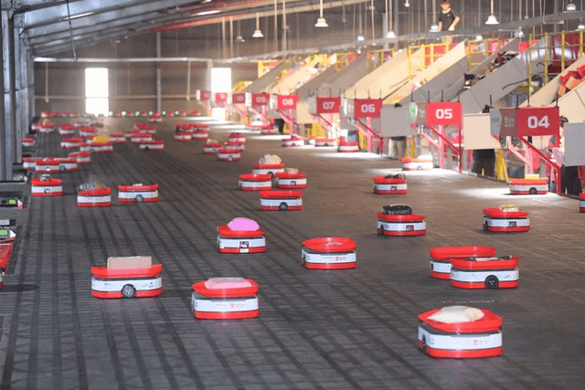 Viettel Post xuất khẩu lô robot AGV đầu tiên sang Hàn Quốc, thúc đẩy thương mại hóa công nghệ logistics