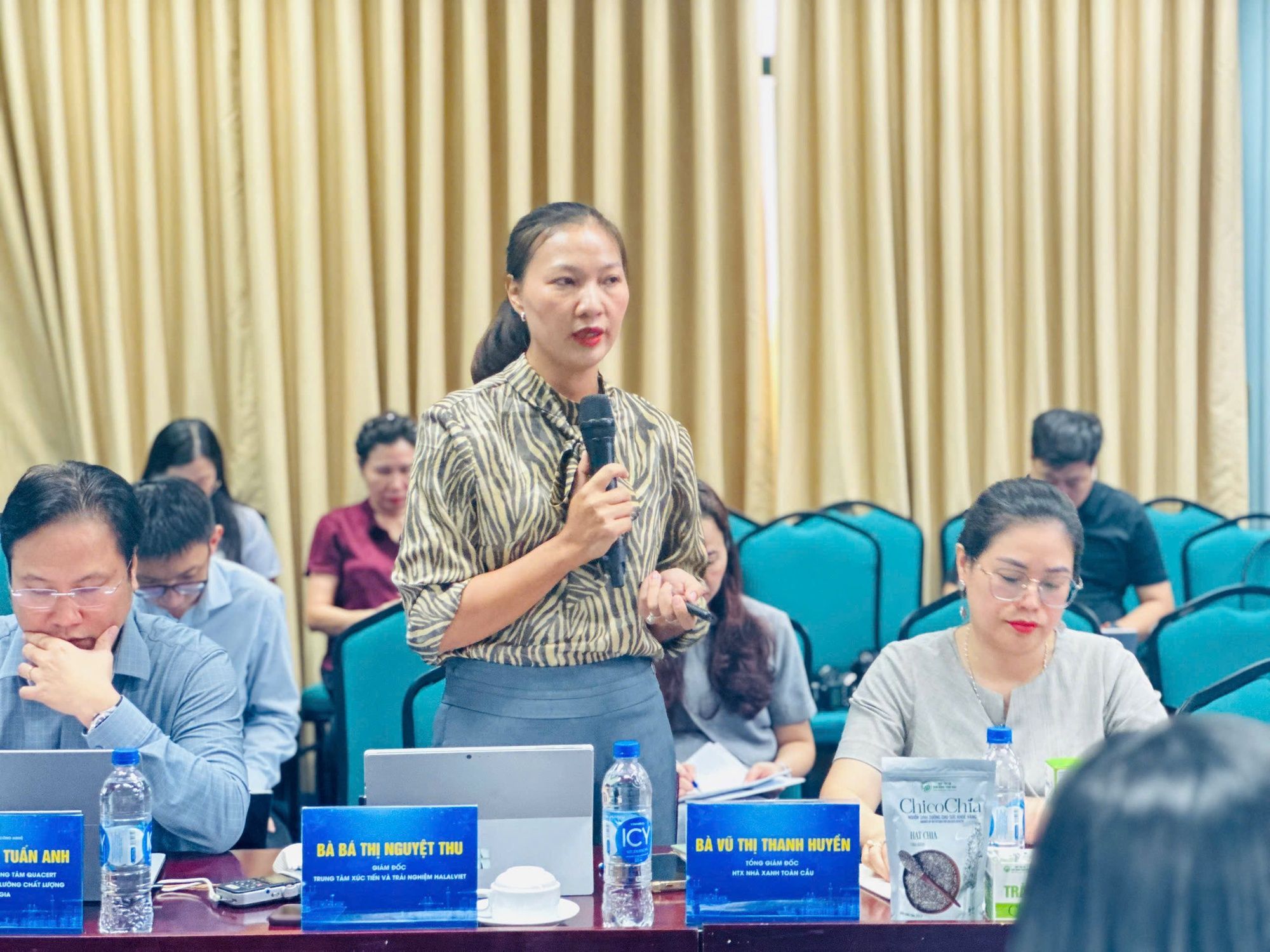 ba-ba-thi-nguyet-thu-giam-doc-trung-tam-xuc-tien-va-trai-nghiem-halalviet.jpg