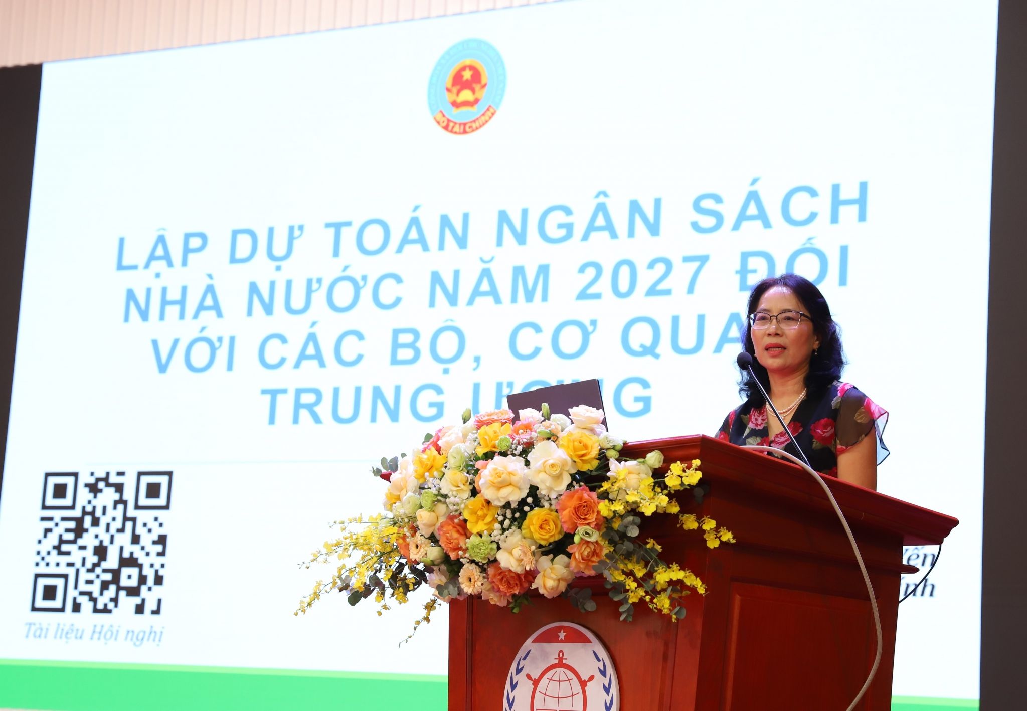 ba-vu-thi-hai-yen-pho-vu-truong-vu-tai-chinh-kinh-te-nganh.jpg