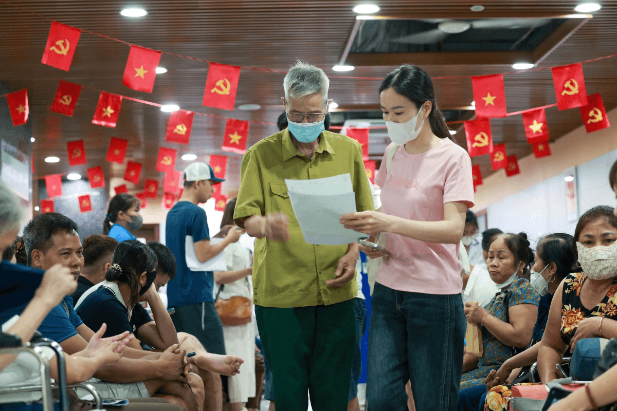Bảo hiểm Y tế bổ sung: "Tấm khiên" thứ hai bảo vệ tài chính người dân