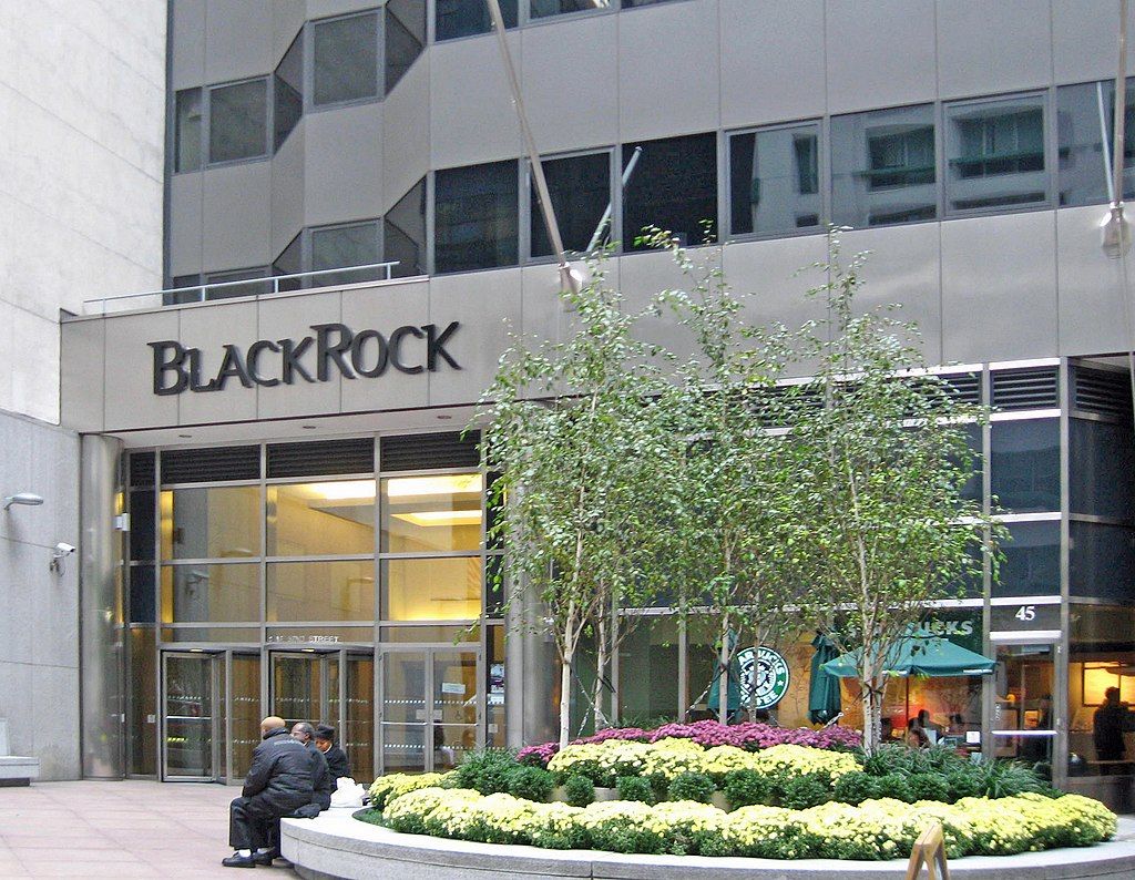 BlackRock và Fidelity thắt chặt vị thế trên thị trường ETF Bitcoin giao ngay tại Mỹ trong năm 2026