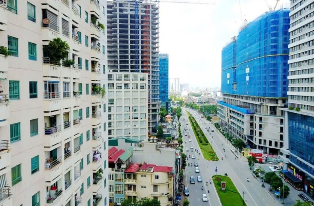 Hanoi sets rules for rental auctions of public business space in resettlement and social housing