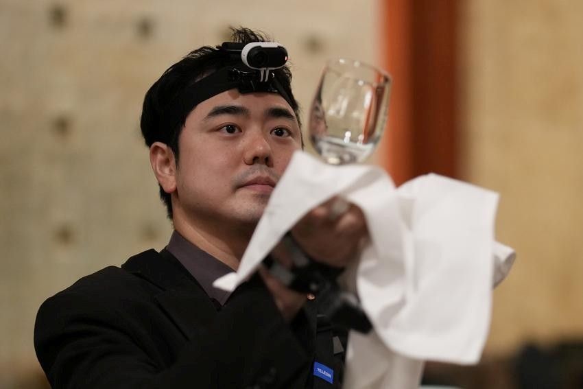 Korean startup RLWRLD digitizes human skills to train AI brains for humanoid robots