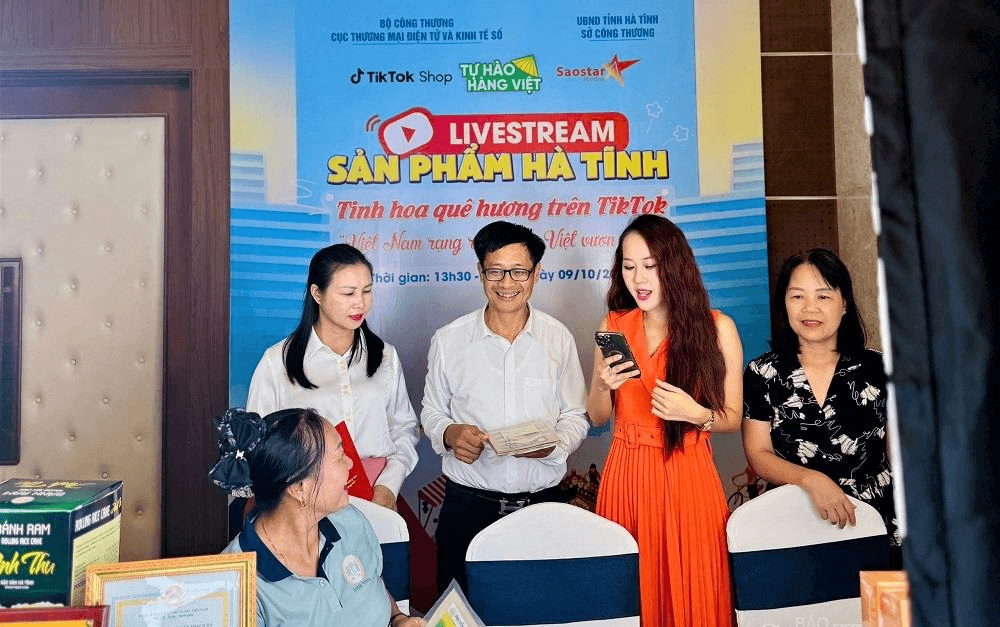 Hà Tĩnh: Thúc đẩy tiêu thụ sản phẩm OCOP qua các phiên chợ thương mại điện tử