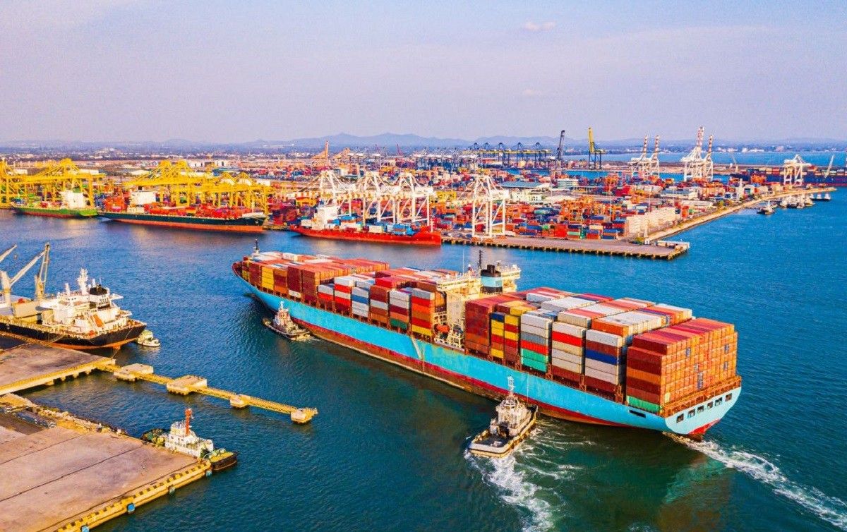 cai-thien-nang-luc-logistics-la-mot-yeu-to-khong-the-thieu-trong-viec-nang-cao-kha-nang-canh-tranh-cua-viet-nam.jpg