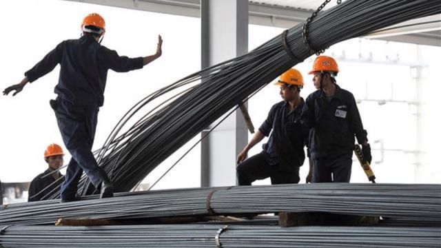 Giá thép hôm nay 10/7: Giằng co khi lo ngại gián đoạn nguồn cung quặng sắt trong khi nhu cầu vẫn yếu