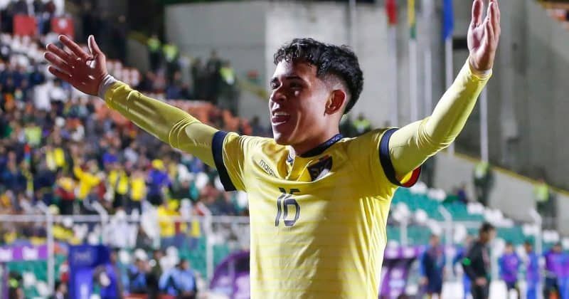 Chelsea recalls Kendry Paez from loan at River Plate after limited playing time