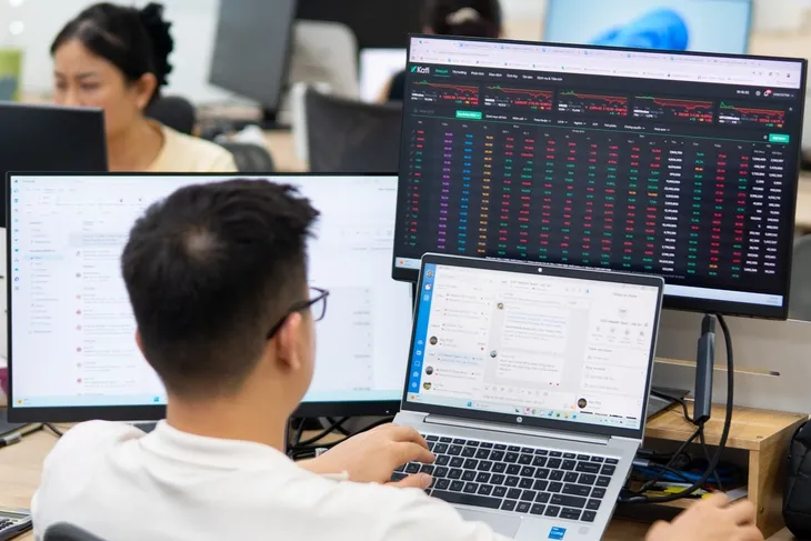 Chứng khoán 4-8: Áp sát vùng cản mạnh, VN-Index có thể xuất hiện nhịp rung lắc