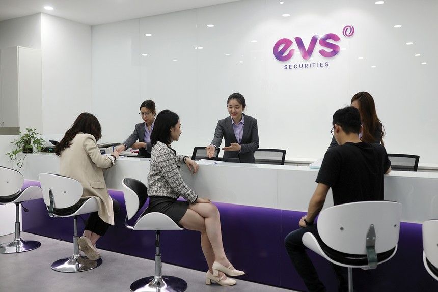 Chứng khoán EVS bị phạt 200 triệu đồng do báo cáo không chính xác tỷ lệ vốn khả dụng