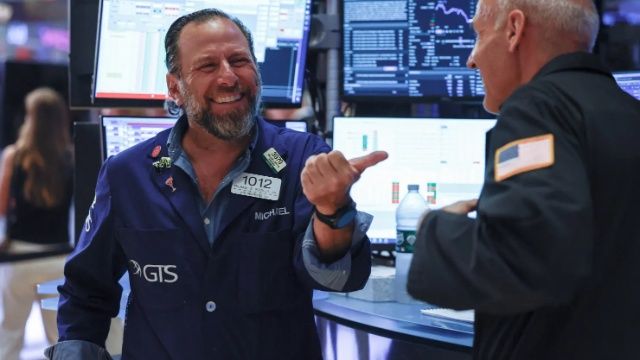 S&P 500 lập kỷ lục mới