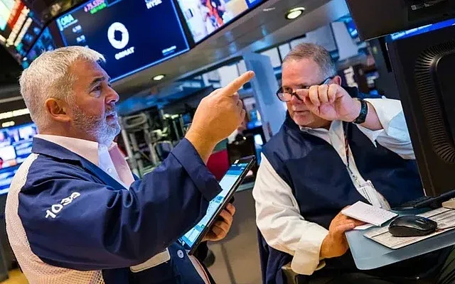 Chứng khoán Mỹ giằng co, Nasdaq tăng 0,4%, Dow Jones giảm 0,2%