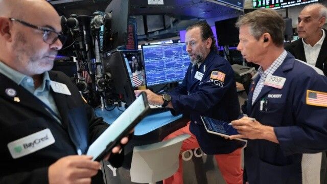 Dow Jones mất 419 điểm, chứng khoán Mỹ khởi đầu tháng 9 trong sắc đỏ