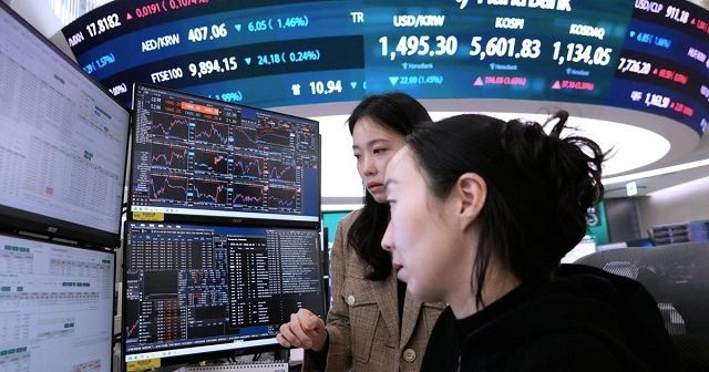 Shanghai Composite tăng 1%, Nikkei giảm 0,1% trước diễn biến mới từ Iran