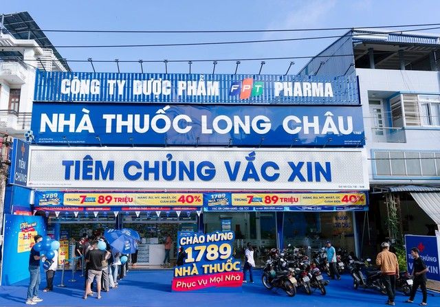 Chuỗi Long Châu và FPT Shop đặt mục tiêu lợi nhuận kỷ lục khi cổ phiếu tăng mạnh