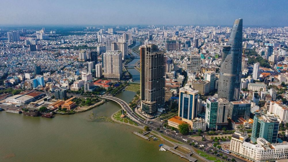 Ho Chi Minh City Center Apartment Prices Reach 102 Million VND per m2 as Recovery Signals Emerge