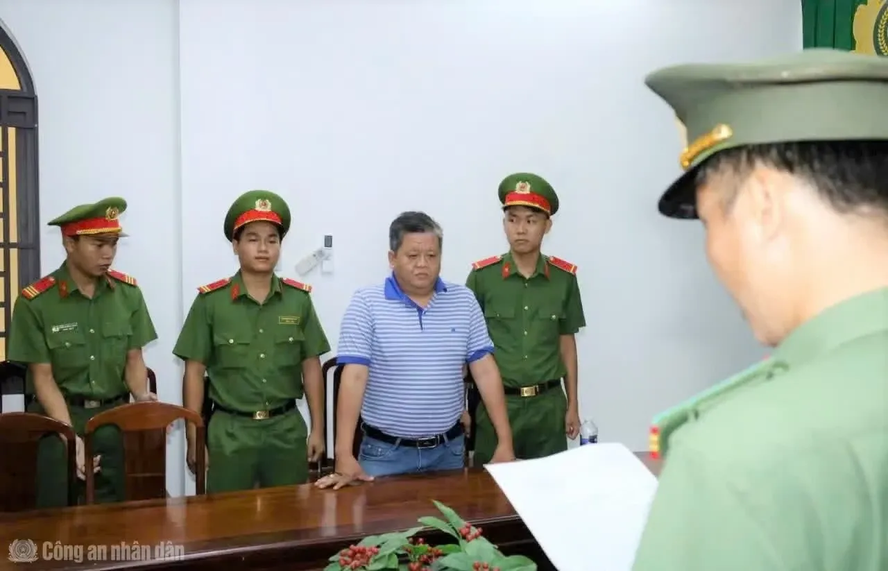 Chủ tịch Mekolor bị bắt tạm giam sau vụ yêu cầu chuyển 10 tỷ euro vào tài khoản doanh nghiệp