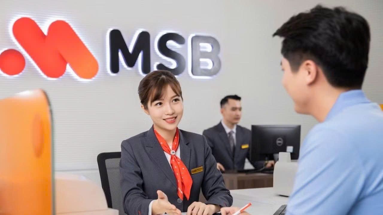 Con trai chủ tịch ngân hàng chi hàng trăm tỷ mua cổ phiếu