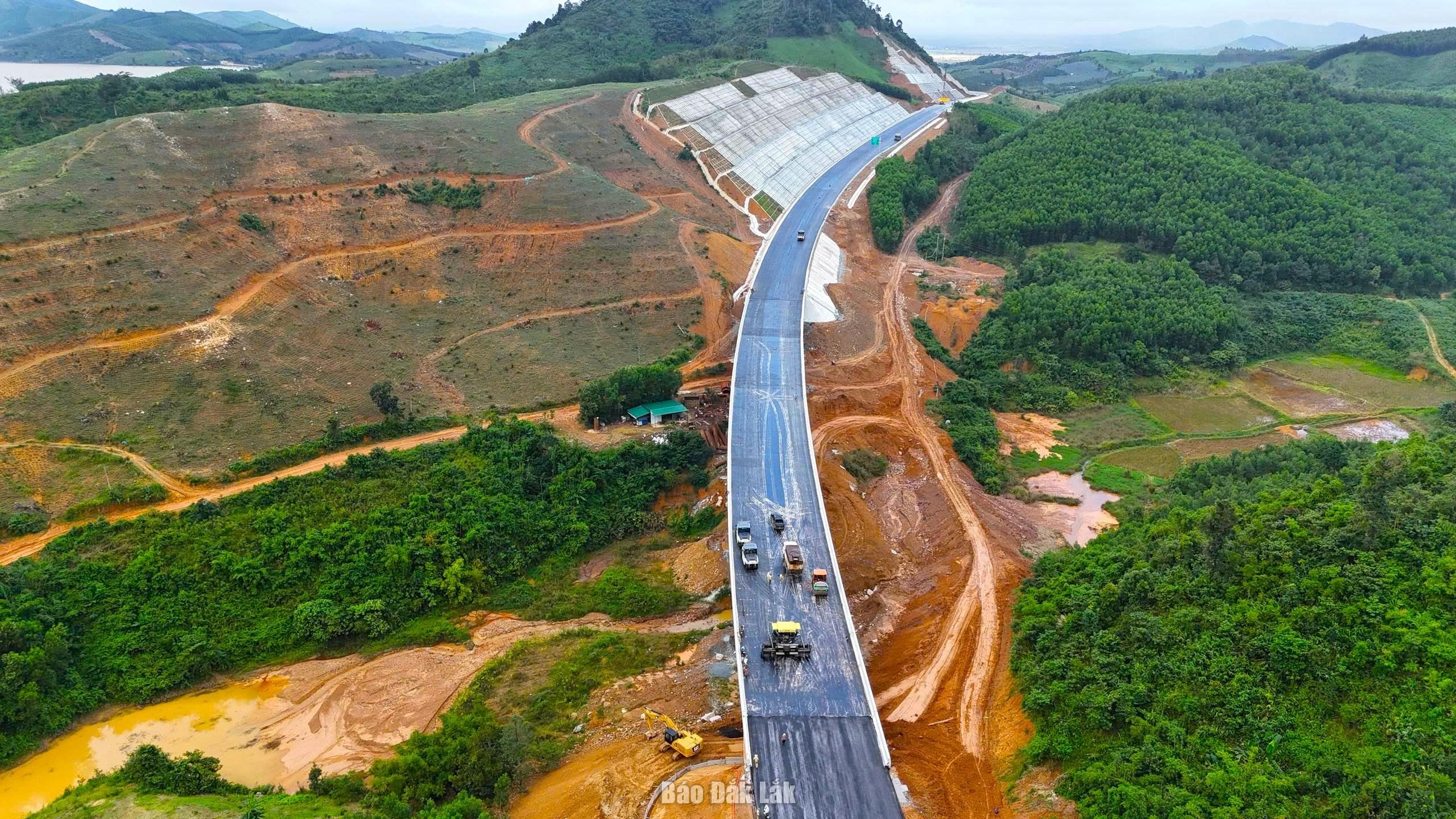 Cao tốc Khánh Hòa - Buôn Ma Thuột: Dự án thành phần 1 đạt hơn 90% giá trị hợp đồng